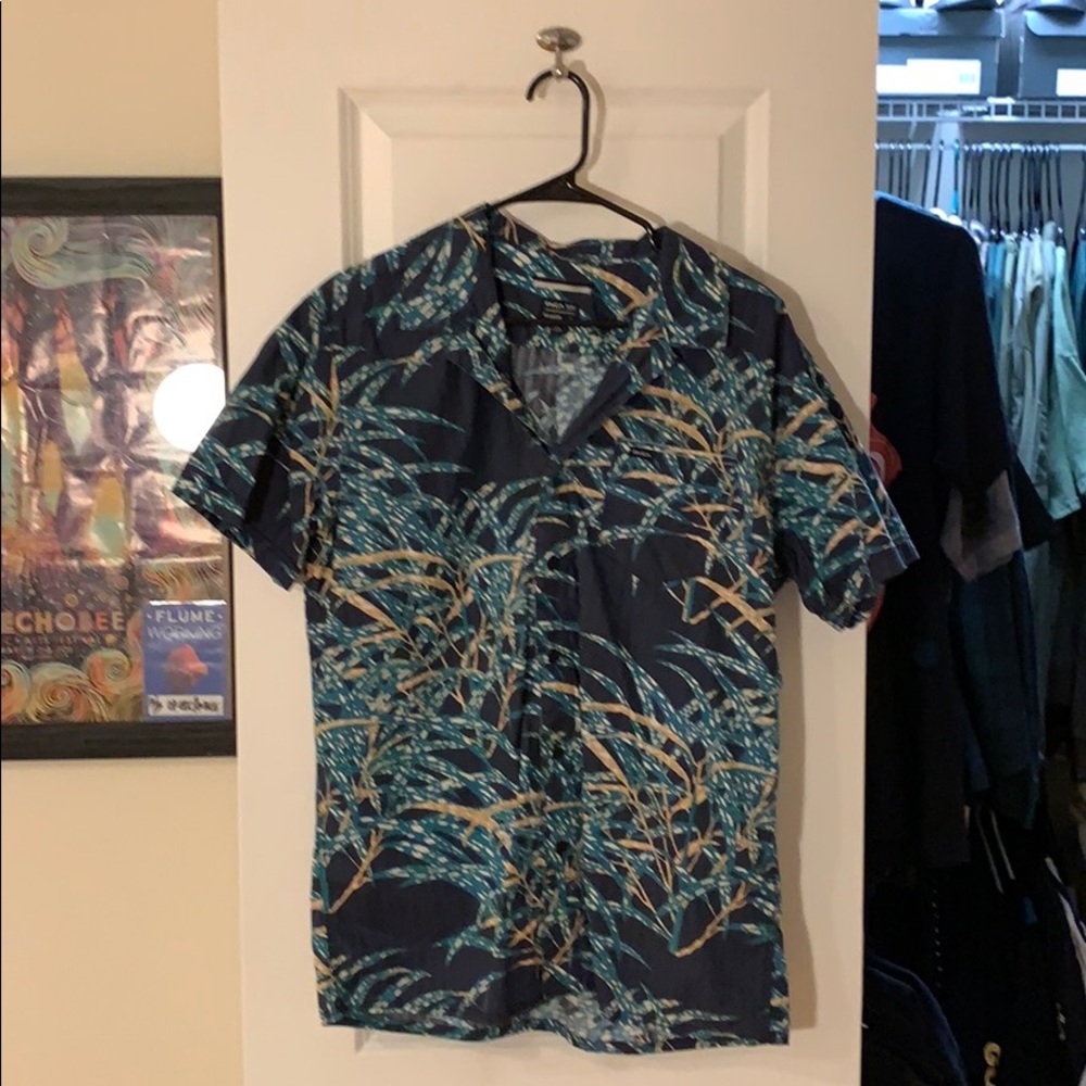 RVCA button up